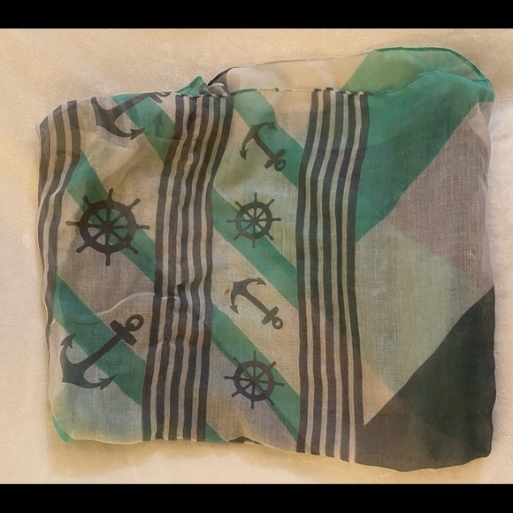 Infinity Scarf - Picture 1 of 3